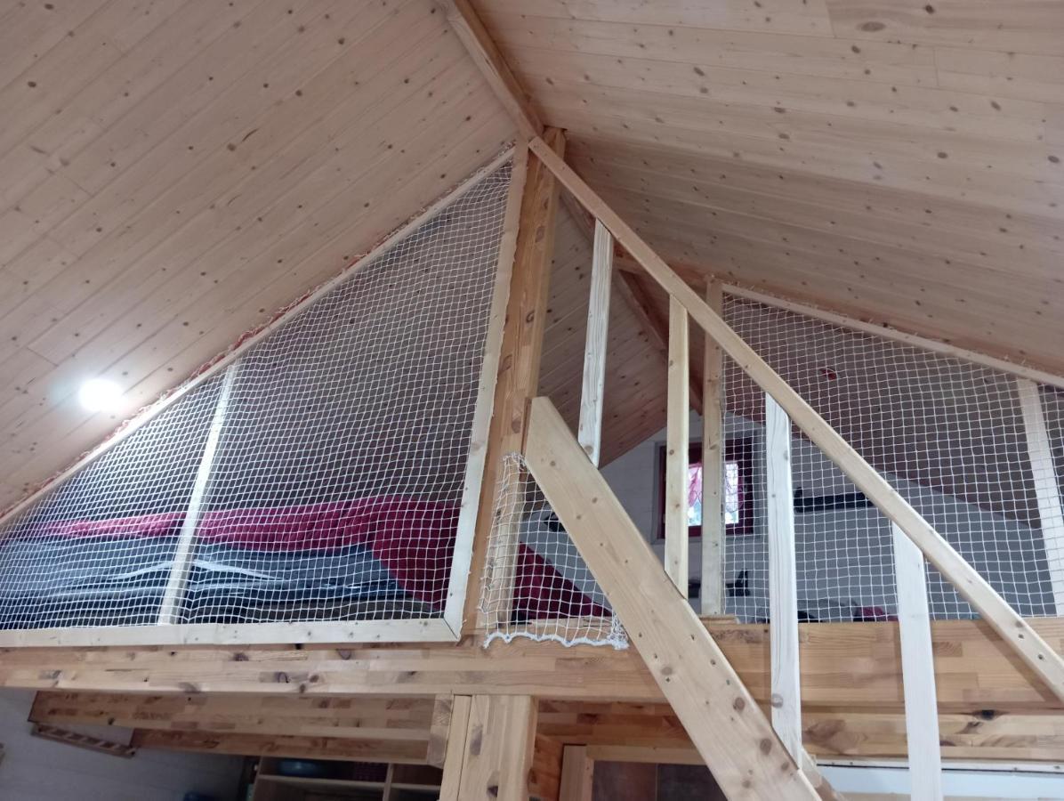 La P'Tite Maison Bois Du Herisson Menetrux-en-Joux Exterior foto