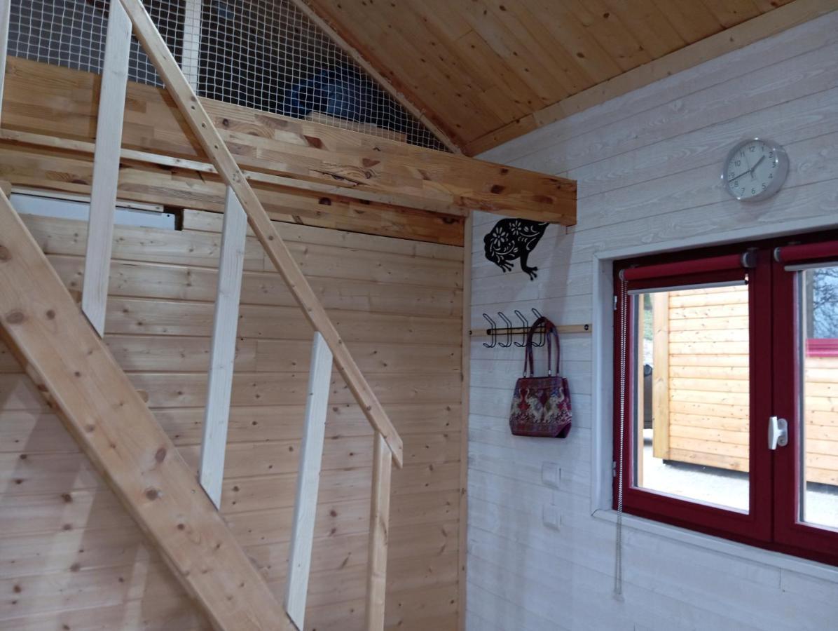La P'Tite Maison Bois Du Herisson Menetrux-en-Joux Exterior foto